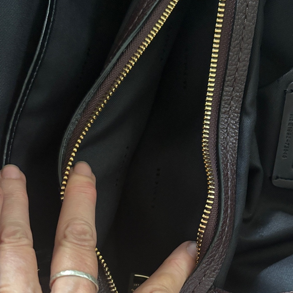 Coach EDIE Shoulder Bag 31 Deep Aubergine with gold hardware Perfect
Condition - Picture 4 of 11